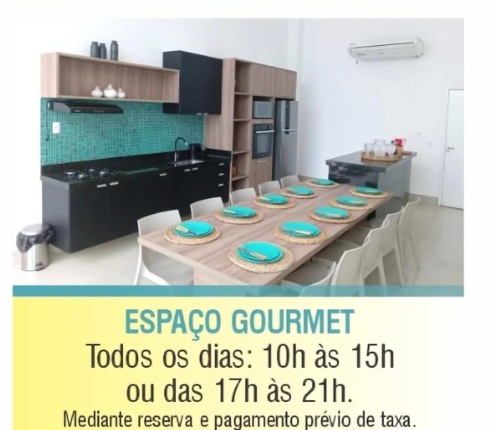 Apartamento Muro Alto Condomínio Club
